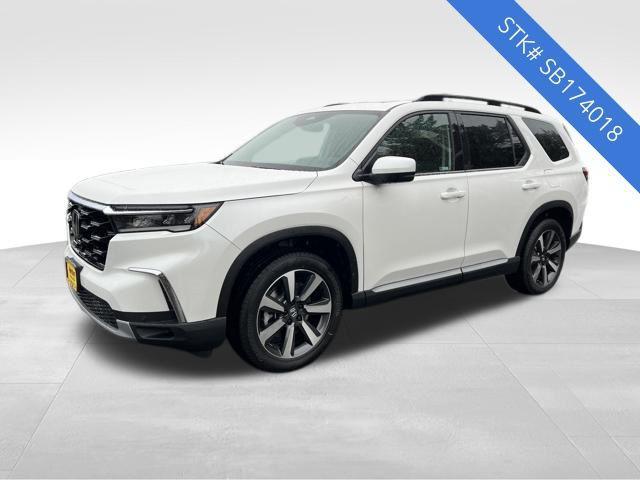 new 2025 Honda Pilot car, priced at $50,780