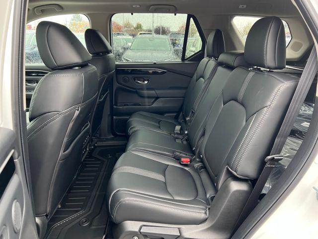 new 2025 Honda Pilot car, priced at $50,780