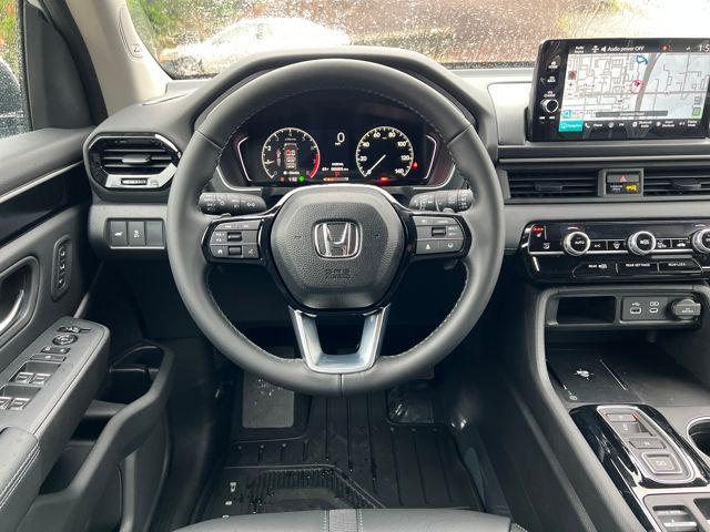 new 2025 Honda Pilot car, priced at $50,780