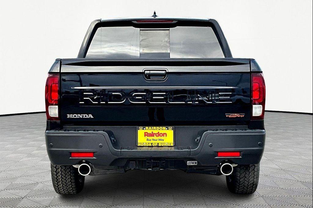 new 2025 Honda Ridgeline car, priced at $41,977
