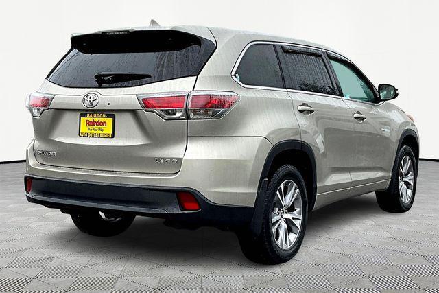 used 2016 Toyota Highlander car, priced at $16,888