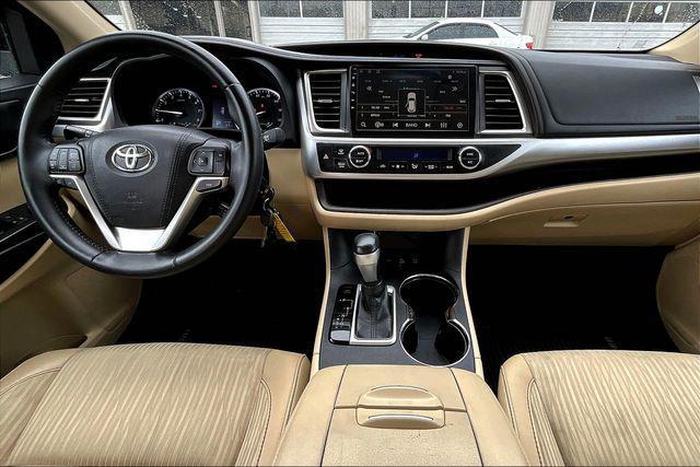 used 2016 Toyota Highlander car, priced at $16,888