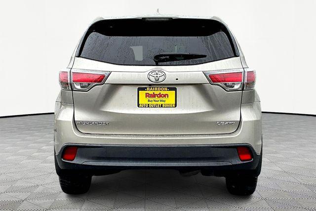 used 2016 Toyota Highlander car, priced at $16,888