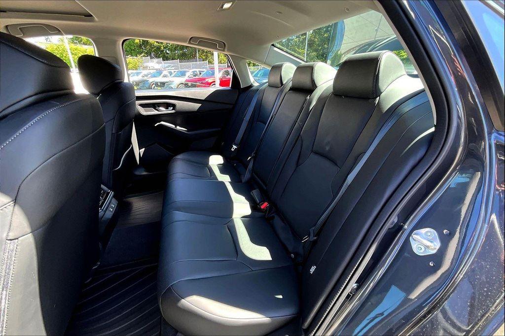 new 2025 Honda Accord Hybrid car, priced at $32,977