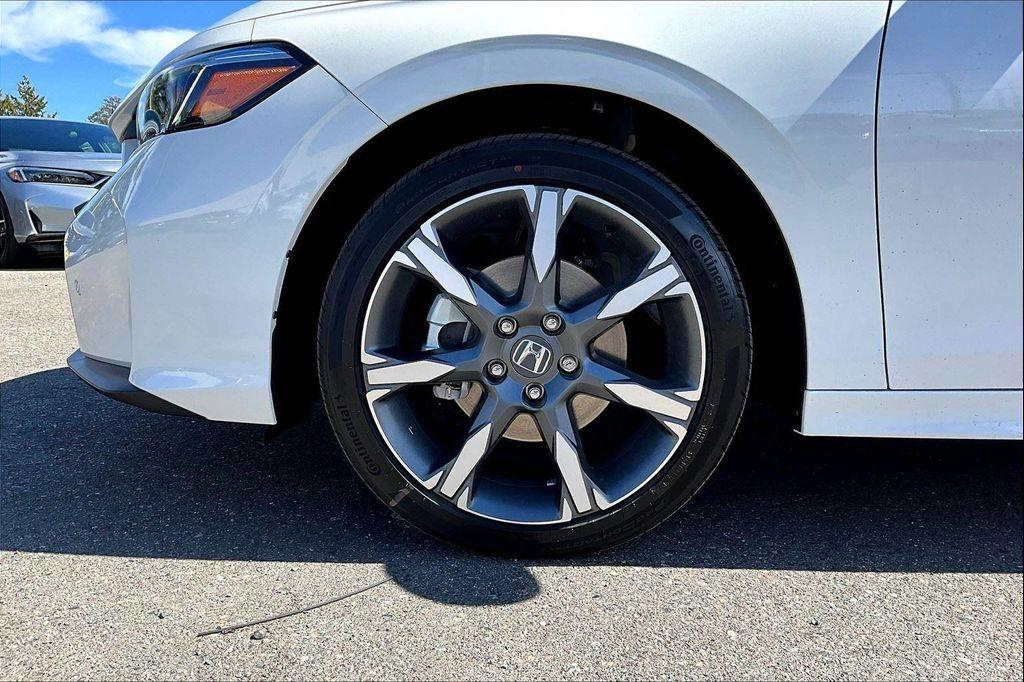 new 2026 Honda Civic Hybrid car, priced at $33,900