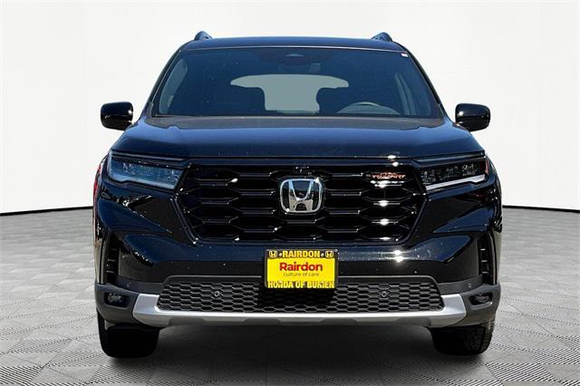 new 2025 Honda Pilot car, priced at $50,795