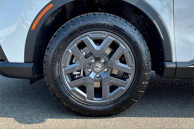 new 2026 Honda CR-V Hybrid car, priced at $40,650