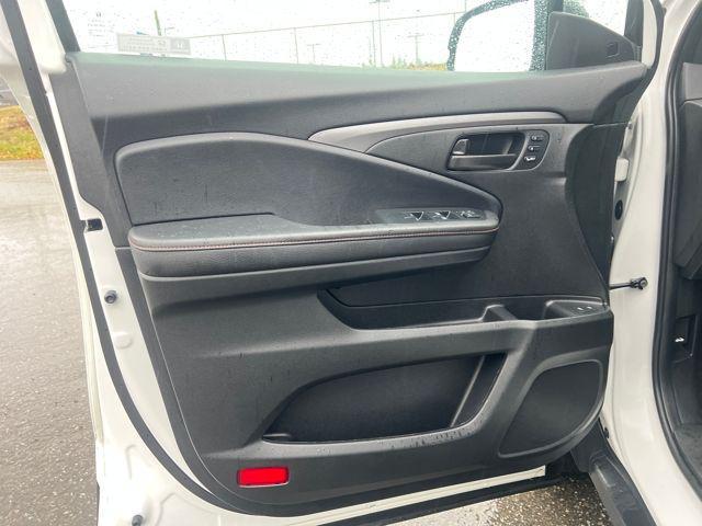 used 2022 Honda Pilot car, priced at $33,777