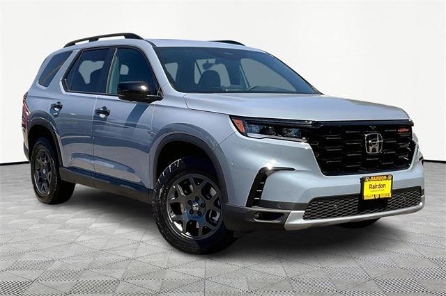 new 2025 Honda Pilot car, priced at $51,350