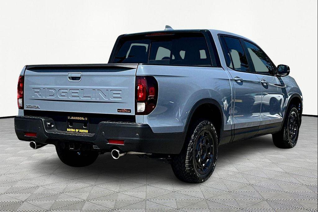 new 2025 Honda Ridgeline car, priced at $47,685