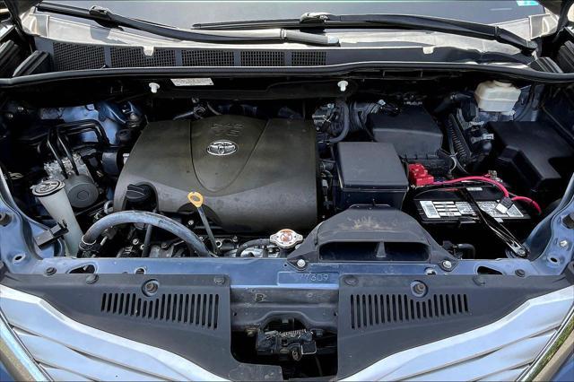 used 2017 Toyota Sienna car