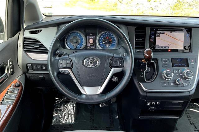 used 2017 Toyota Sienna car