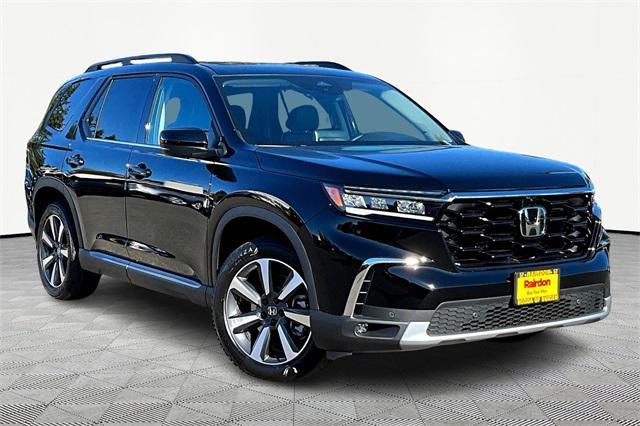 new 2025 Honda Pilot car, priced at $54,905