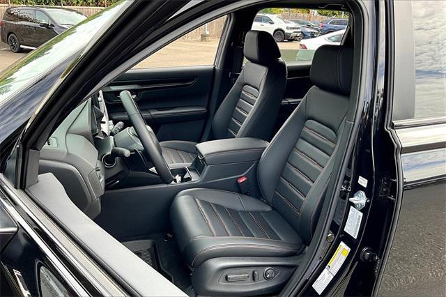 new 2026 Honda CR-V Hybrid car, priced at $41,675