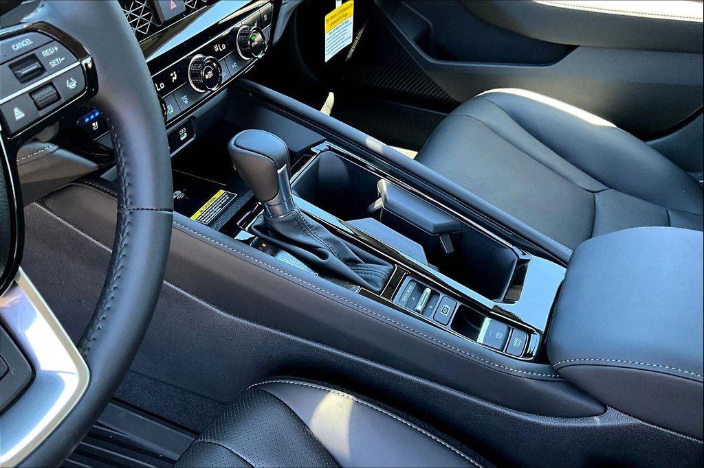 new 2025 Honda Accord Hybrid car, priced at $40,905