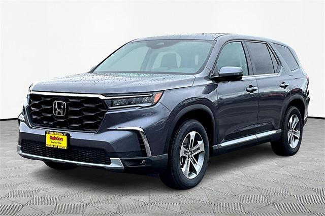 new 2025 Honda Pilot car, priced at $47,725