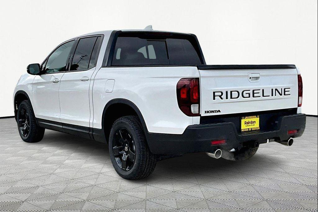 new 2025 Honda Ridgeline car, priced at $43,977