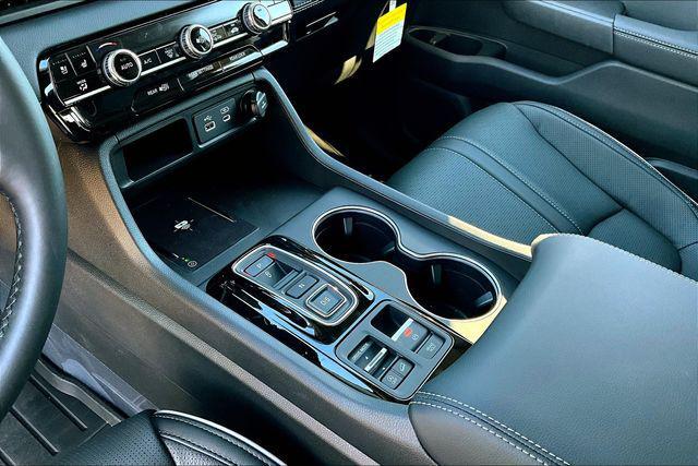 new 2025 Honda Pilot car, priced at $53,075