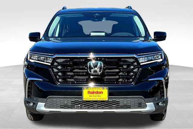 new 2025 Honda Pilot car, priced at $53,075
