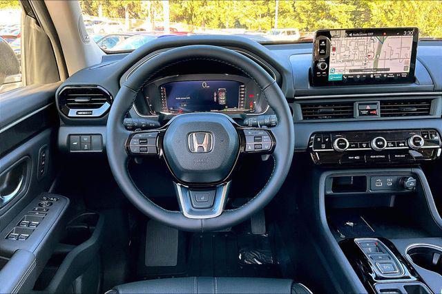new 2025 Honda Pilot car, priced at $53,075