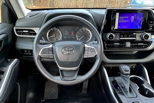 used 2023 Toyota Highlander car, priced at $33,444