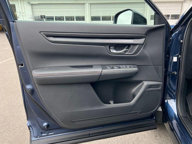 new 2026 Honda CR-V Hybrid car, priced at $40,250