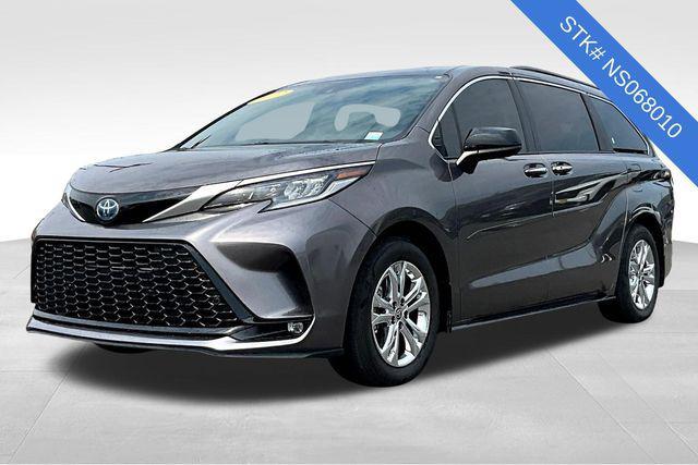 used 2022 Toyota Sienna car, priced at $45,911