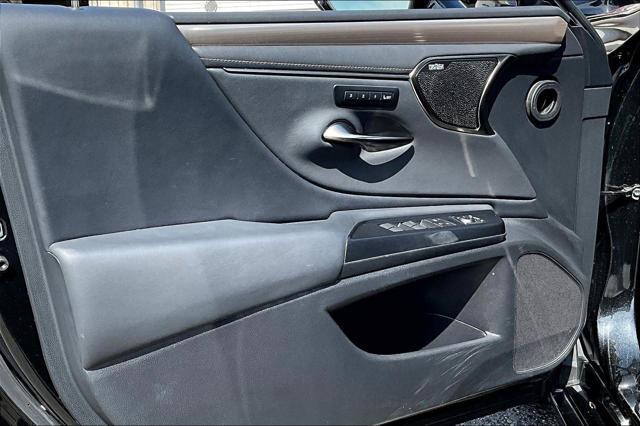 used 2021 Lexus ES 350 car, priced at $33,977