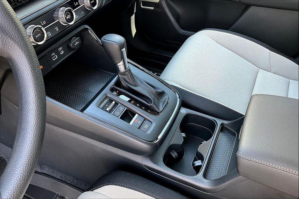 new 2025 Honda CR-V car, priced at $32,977