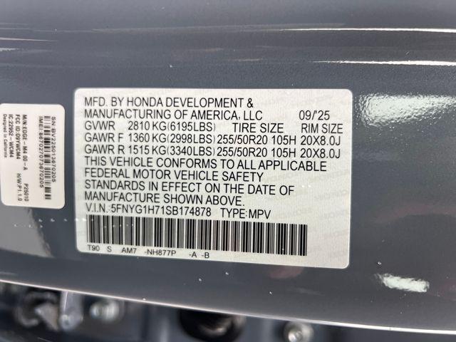 new 2025 Honda Pilot car, priced at $50,050