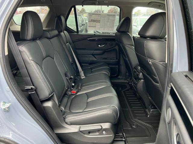 new 2025 Honda Pilot car, priced at $50,050