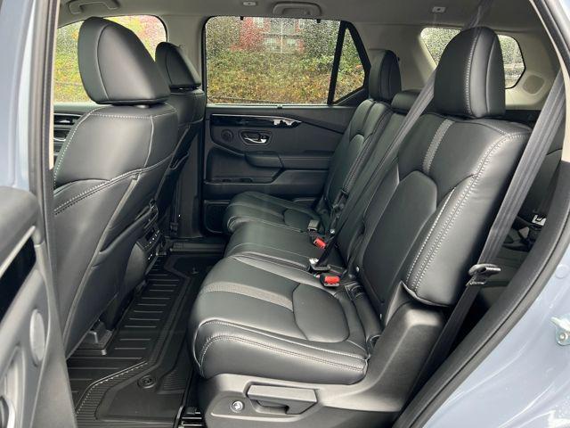 new 2025 Honda Pilot car, priced at $50,050