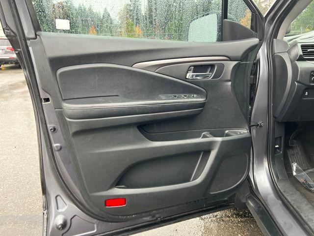 used 2016 Honda Pilot car, priced at $15,977