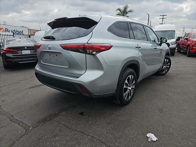 used 2021 Toyota Highlander car