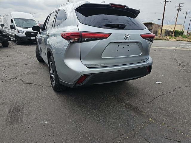 used 2021 Toyota Highlander car