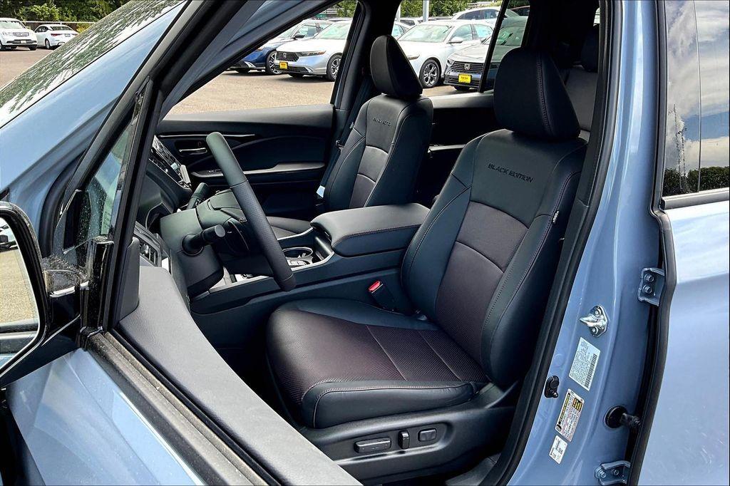 new 2025 Honda Ridgeline car, priced at $48,205