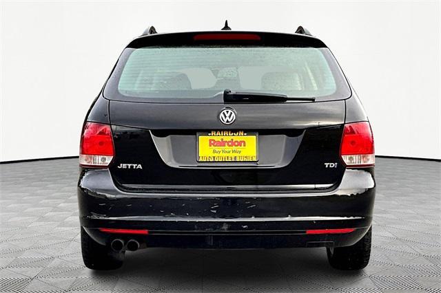 used 2014 Volkswagen Jetta SportWagen car, priced at $12,877