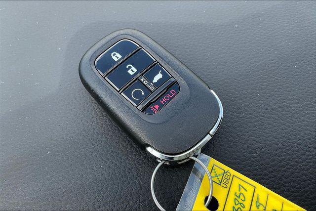 used 2025 Honda Pilot car, priced at $42,888