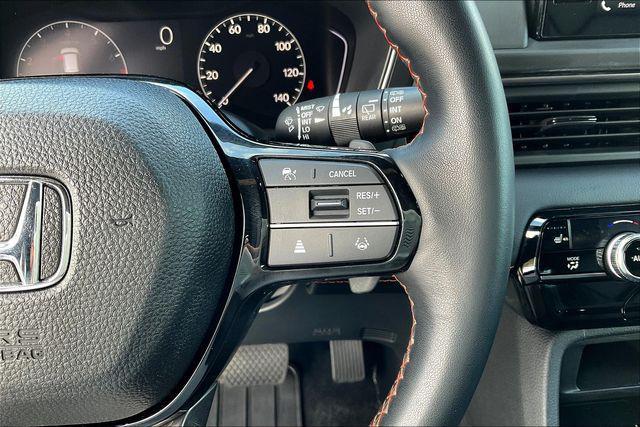 used 2025 Honda Pilot car, priced at $42,888