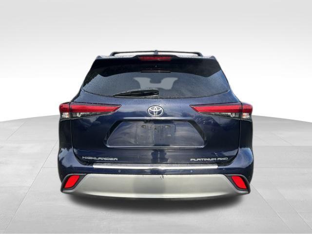 used 2020 Toyota Highlander car, priced at $29,777