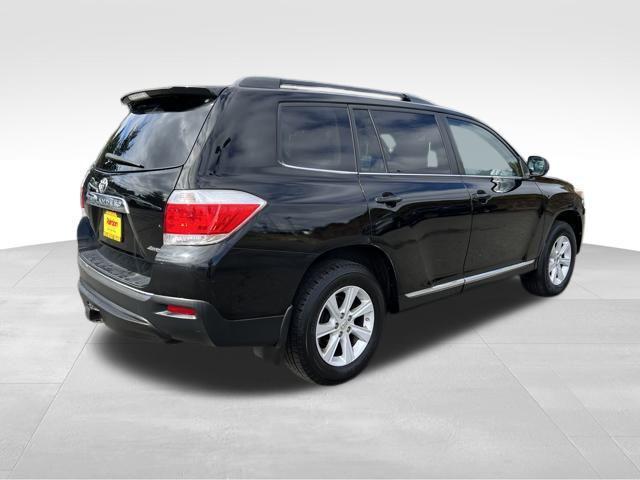 used 2012 Toyota Highlander car, priced at $11,777