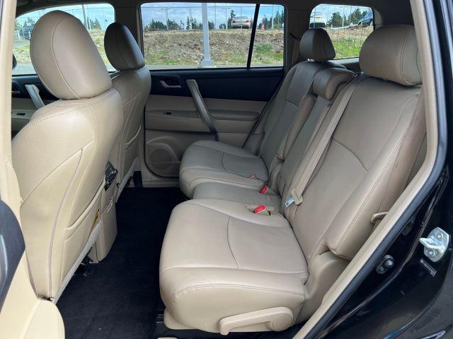 used 2012 Toyota Highlander car, priced at $11,777