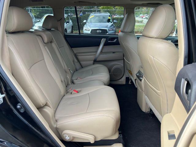 used 2012 Toyota Highlander car, priced at $11,777