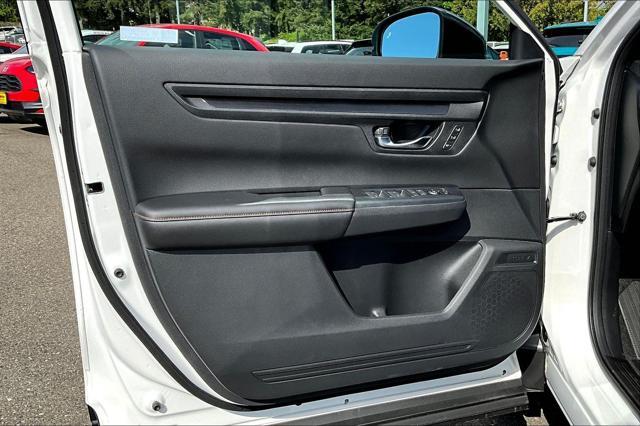 new 2025 Honda CR-V Hybrid car, priced at $41,000