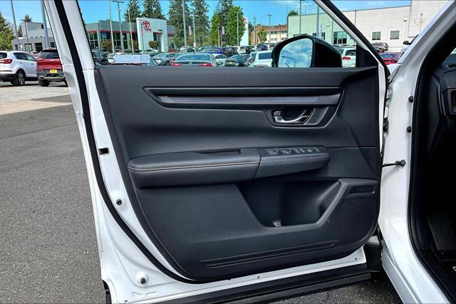 new 2025 Honda CR-V Hybrid car, priced at $38,000
