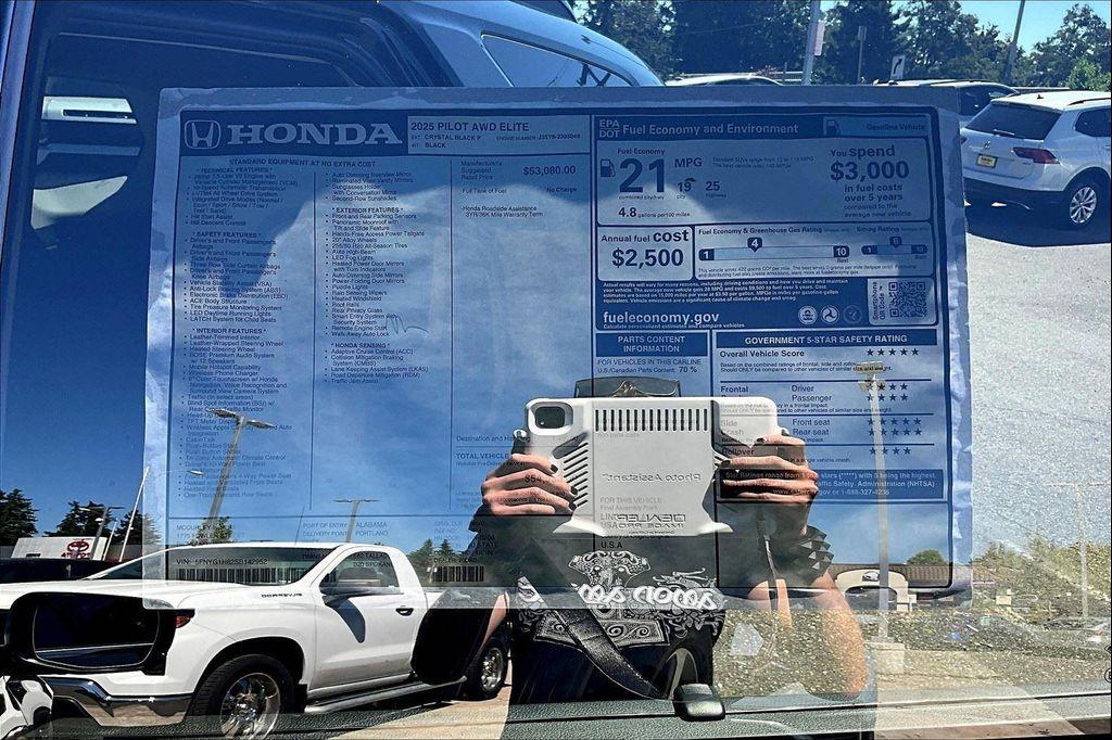 new 2025 Honda Pilot car, priced at $54,530