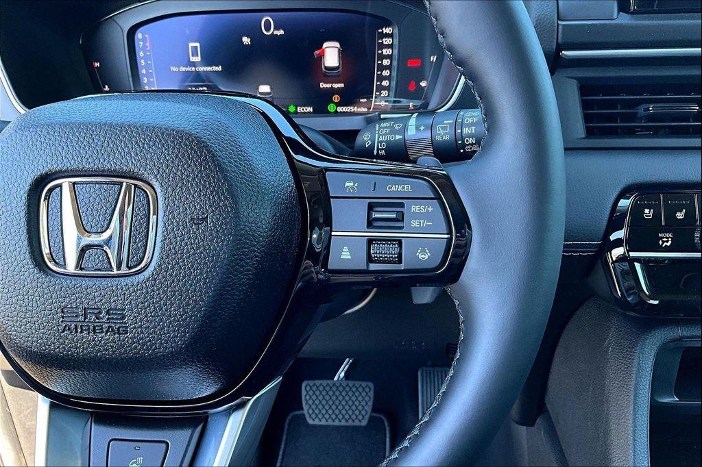 new 2025 Honda Pilot car, priced at $54,530