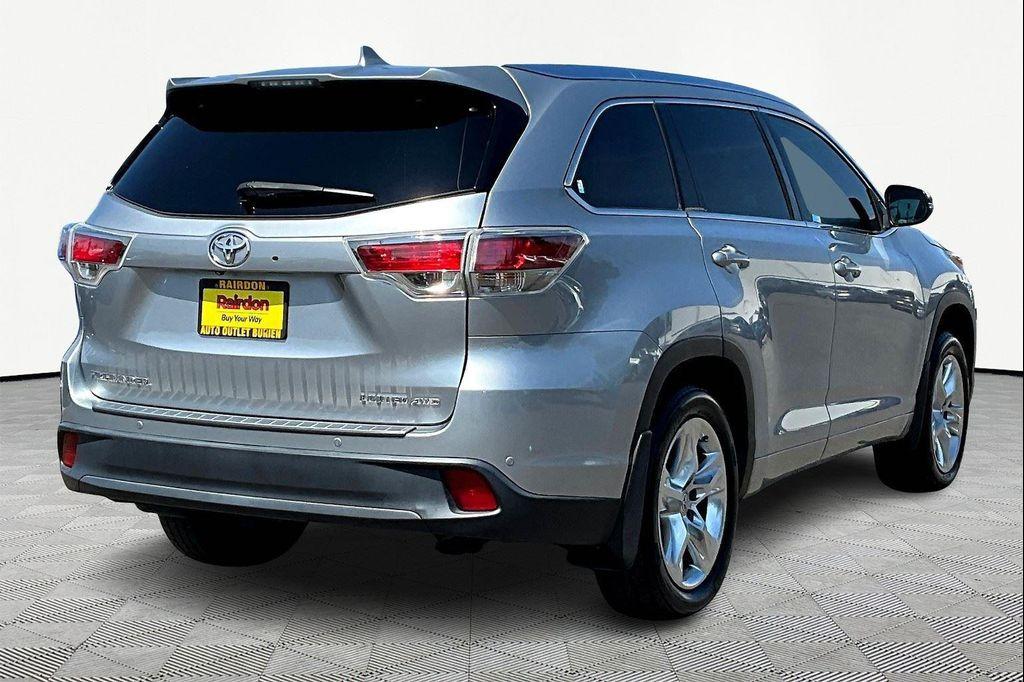 used 2015 Toyota Highlander car, priced at $21,888