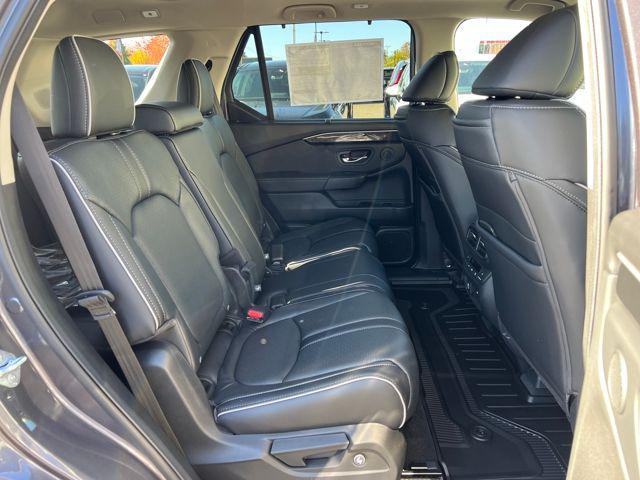 new 2025 Honda Pilot car, priced at $53,075