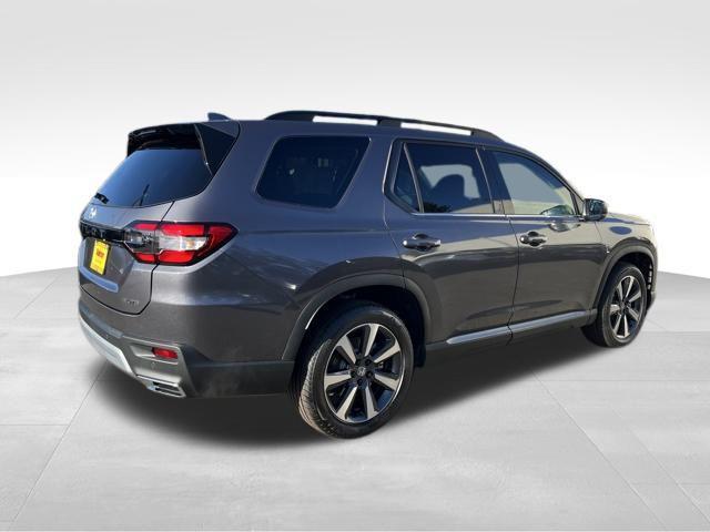 new 2025 Honda Pilot car, priced at $53,075